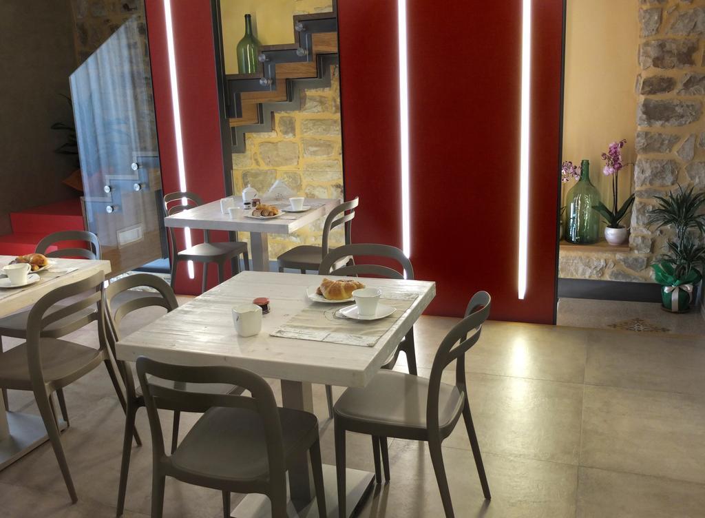 Notti O' Tunn Luxury Rooms In Centro Geraci Siculo 외부 사진